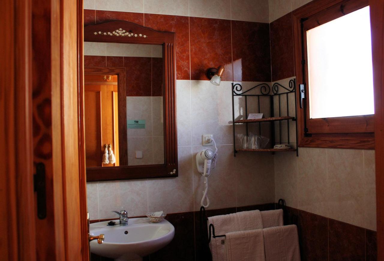 Chorros Del Rio Mundo Bed & Breakfast Riopar Exterior photo